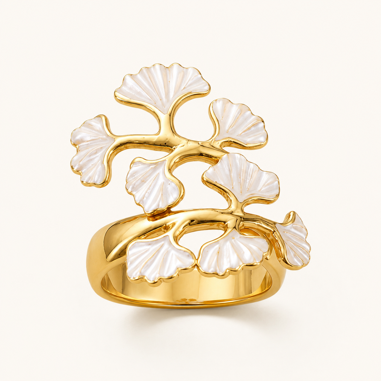 Luxe in Bloom Ginkgo Leaf Ring